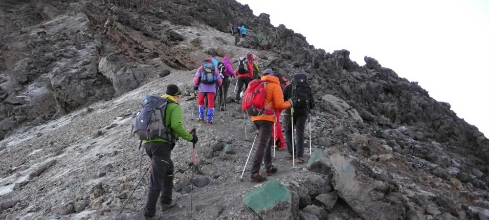 trekkers-on-mt-meru-1387